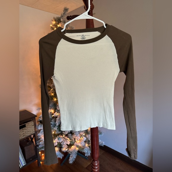 Brandy Melville Tops Brandy Melville Shirt Poshmark